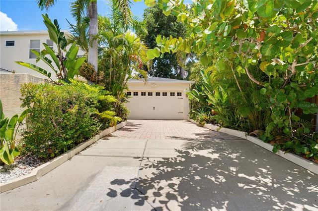 4104 SARASOTA AVENUE, Sarasota, FL 34234