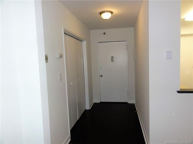 500 Newfield Avenue 1E, Stamford, CT 06905