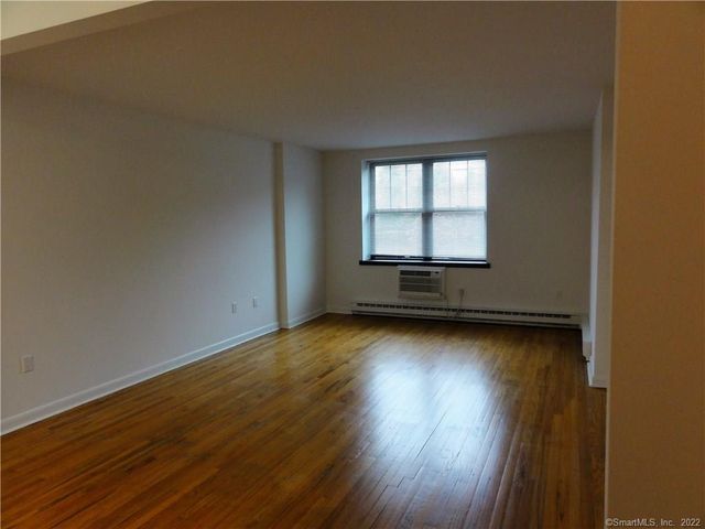 500 Newfield Avenue 1E, Stamford, CT 06905