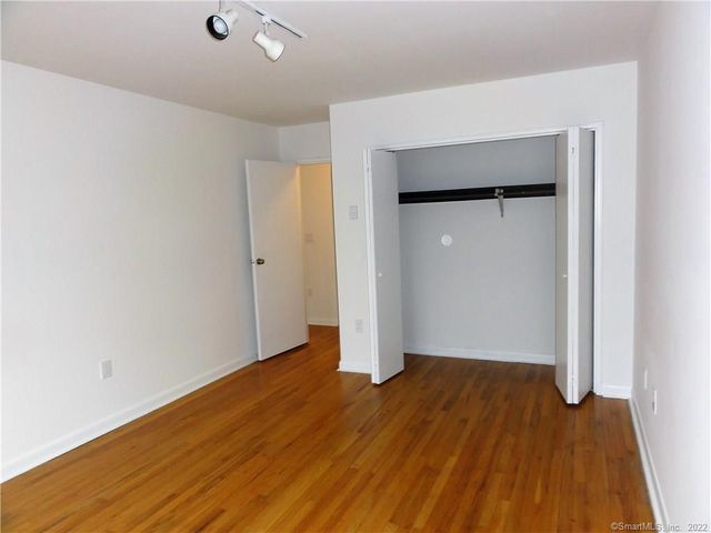 500 Newfield Avenue 1E, Stamford, CT 06905
