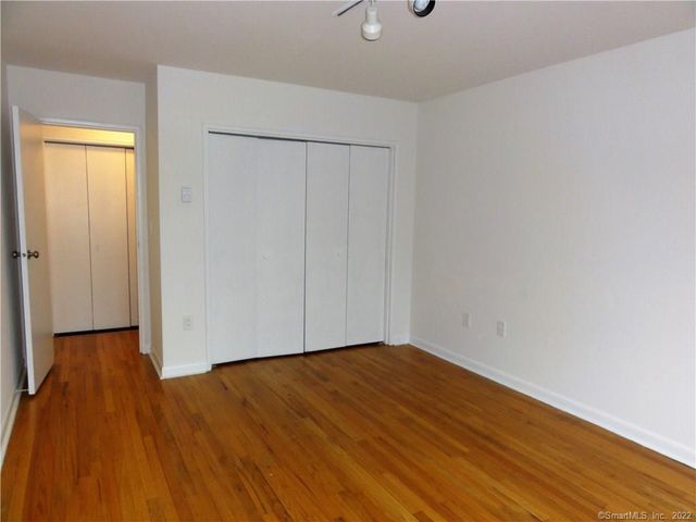 500 Newfield Avenue 1E, Stamford, CT 06905