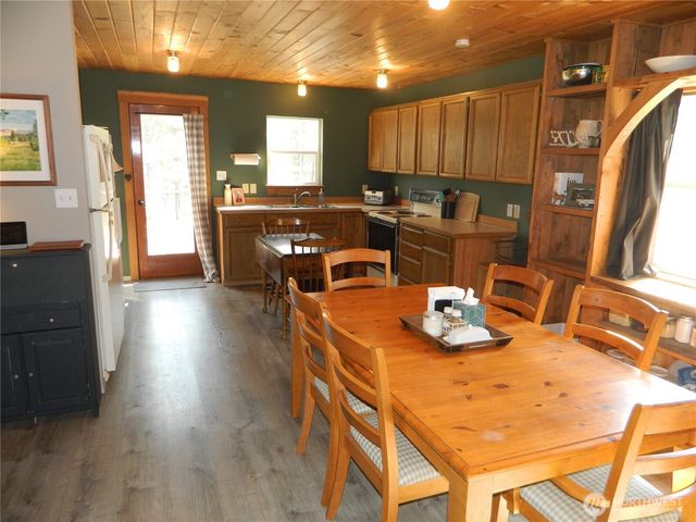 87 Peony Creek Road, Tonasket, WA 98855