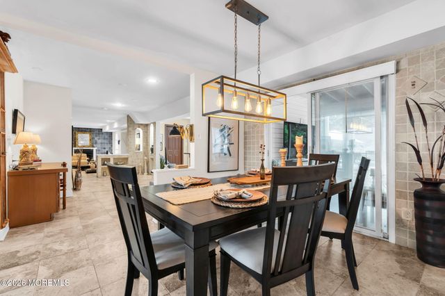 28 Devon Drive, Manalapan, NJ 07726