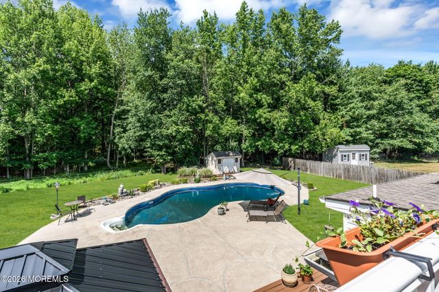 28 Devon Drive, Manalapan, NJ 07726