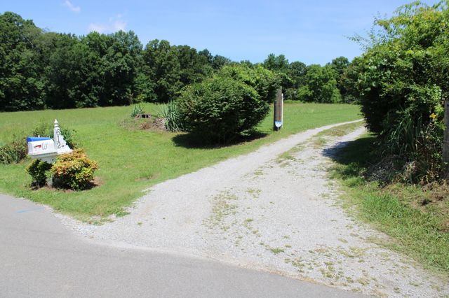 612 Bost Rd, Mcminnville, TN 37110