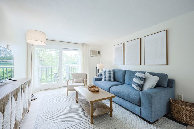19 Atlantic 16, Gloucester, MA 01930