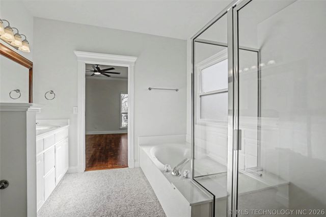 12525 Longhorn Court, Glenpool, OK 74033