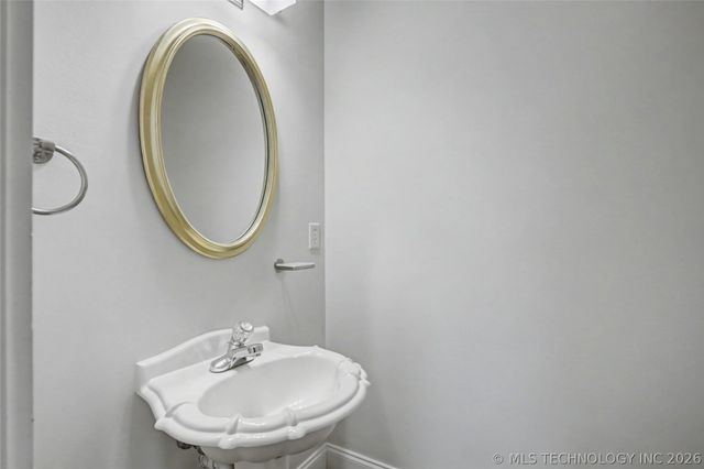 12525 Longhorn Court, Glenpool, OK 74033