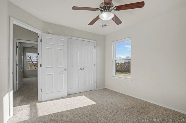 12525 Longhorn Court, Glenpool, OK 74033