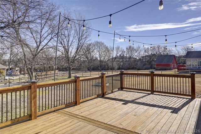 12525 Longhorn Court, Glenpool, OK 74033