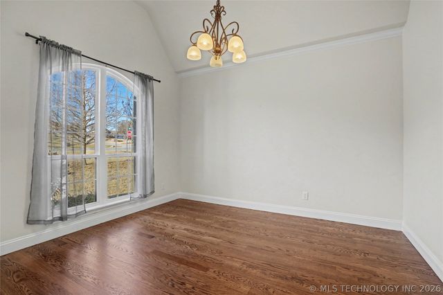 12525 Longhorn Court, Glenpool, OK 74033