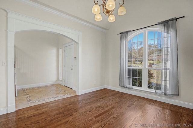 12525 Longhorn Court, Glenpool, OK 74033