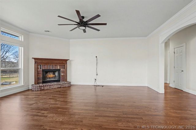 12525 Longhorn Court, Glenpool, OK 74033