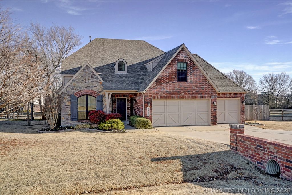12525 Longhorn Court, Glenpool, OK 74033