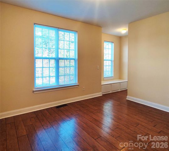 6956 Park Place Drive, Charlotte, NC 28262