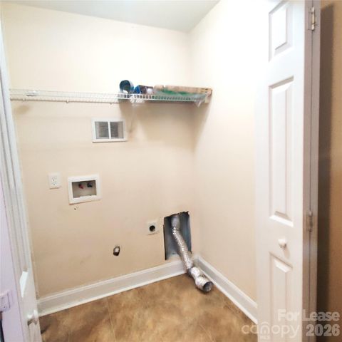 6956 Park Place Drive, Charlotte, NC 28262