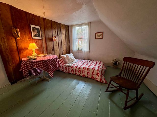 74 Chicken Farm Road, Corinth, VT 05040