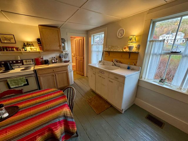 74 Chicken Farm Road, Corinth, VT 05040