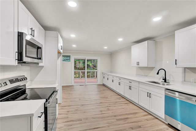 237 Earle Road, Central, SC 29630