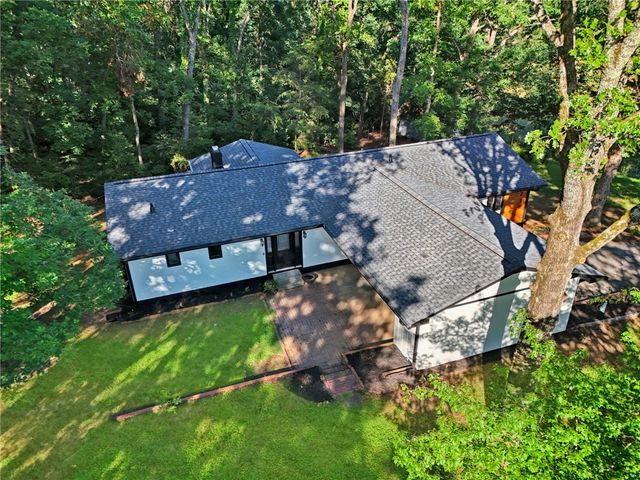 237 Earle Road, Central, SC 29630