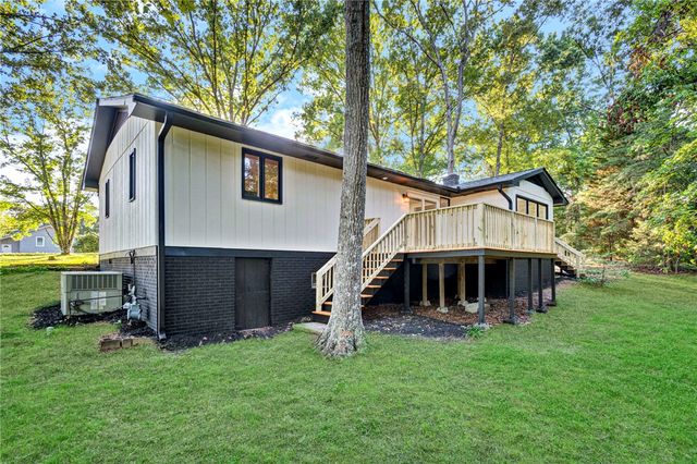 237 Earle Road, Central, SC 29630