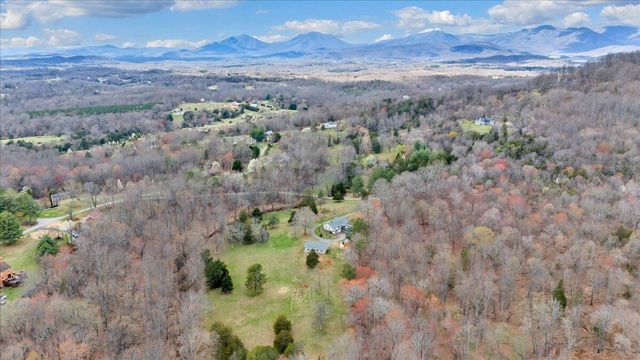 103 Glenn Haven TER, Goode, VA 24556