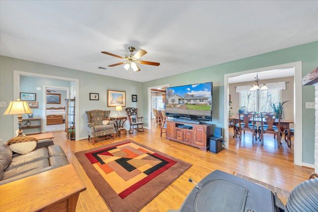 103 Glenn Haven TER, Goode, VA 24556