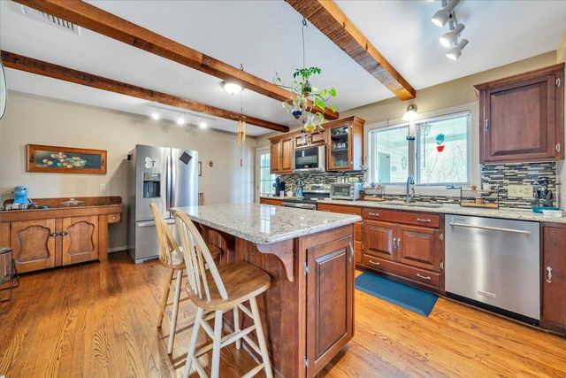 103 Glenn Haven TER, Goode, VA 24556