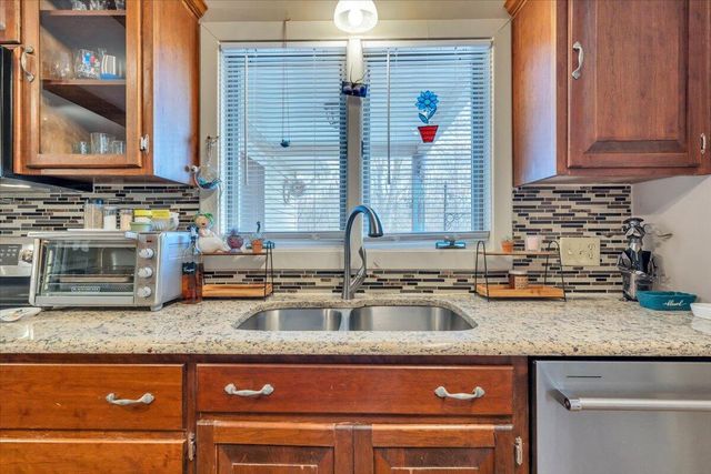 103 Glenn Haven TER, Goode, VA 24556