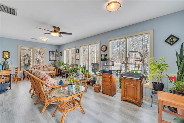 103 Glenn Haven TER, Goode, VA 24556