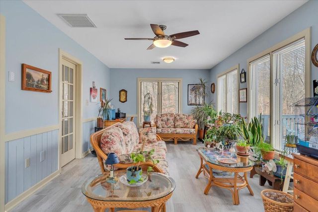 103 Glenn Haven TER, Goode, VA 24556