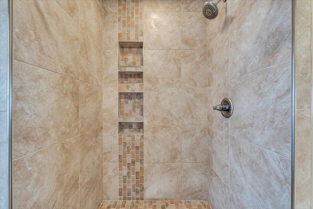 103 Glenn Haven TER, Goode, VA 24556