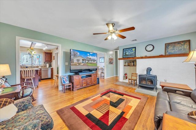 103 Glenn Haven TER, Goode, VA 24556