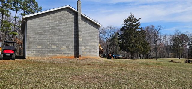 103 Glenn Haven TER, Goode, VA 24556