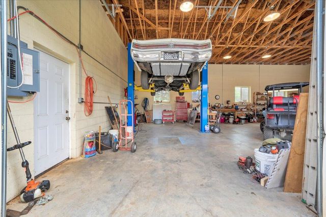 103 Glenn Haven TER, Goode, VA 24556