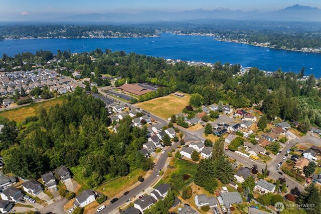 10008 2nd Place SE, Lake Stevens, WA 98258