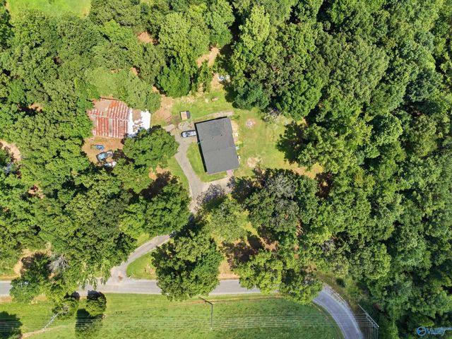 286 County Road 1241, Vinemont, AL 35179