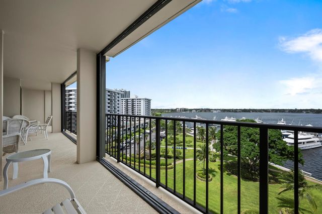 134 Lakeshore Drive 814, North Palm Beach, FL 33408