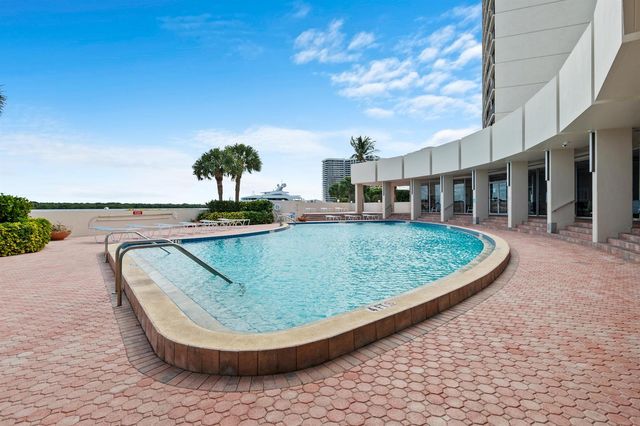 134 Lakeshore Drive 814, North Palm Beach, FL 33408