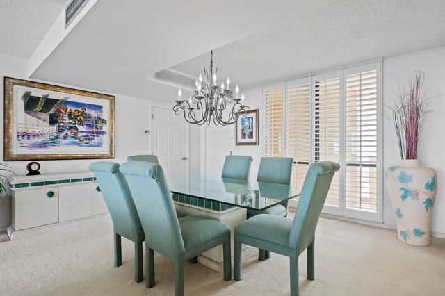 134 Lakeshore Drive 814, North Palm Beach, FL 33408