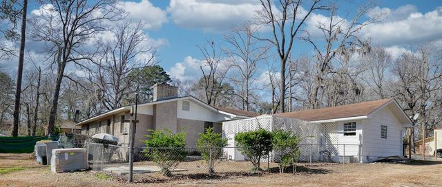 167 Oakdale Dr, Ozark, AL 36360