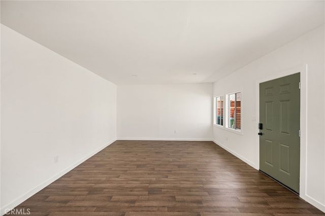 2514 Exposition Place, Los Angeles, CA 90018