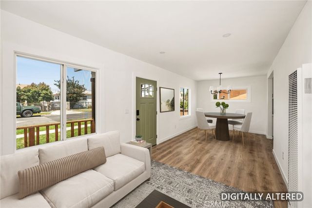 2514 Exposition Place, Los Angeles, CA 90018