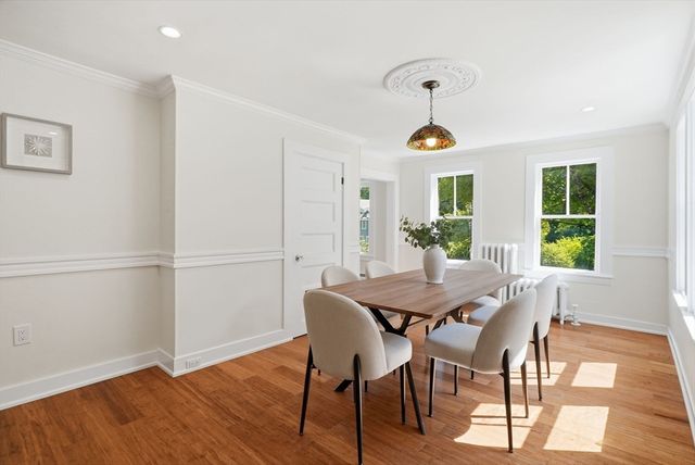 8 Pemberton Rd, Wayland, MA 01778