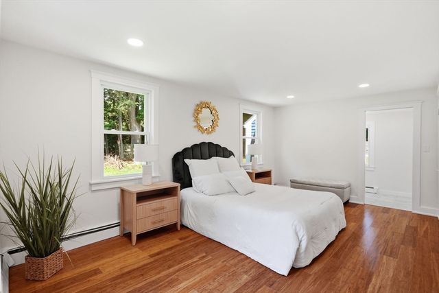 8 Pemberton Rd, Wayland, MA 01778
