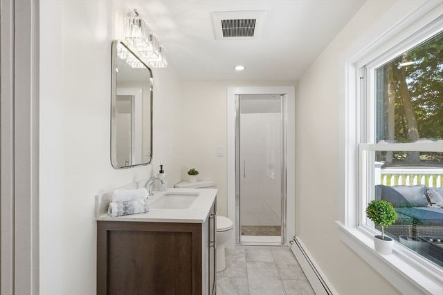 8 Pemberton Rd, Wayland, MA 01778