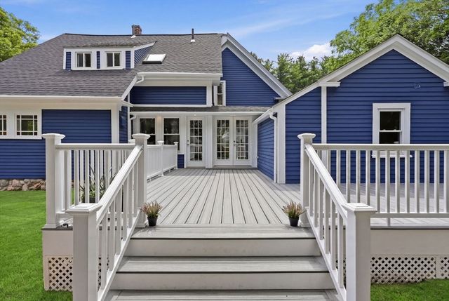 8 Pemberton Rd, Wayland, MA 01778