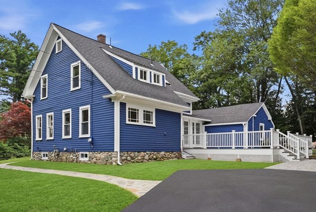 8 Pemberton Rd, Wayland, MA 01778