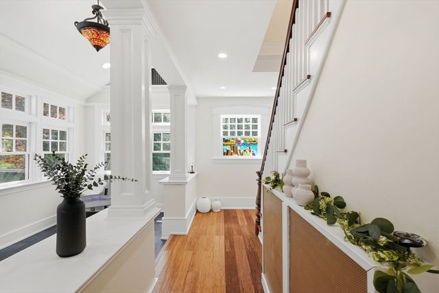 8 Pemberton Rd, Wayland, MA 01778