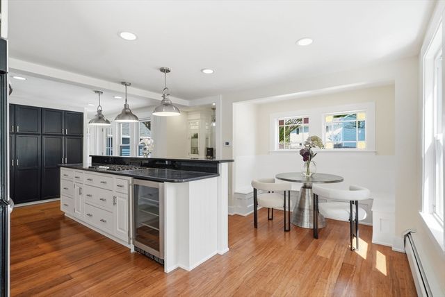 8 Pemberton Rd, Wayland, MA 01778